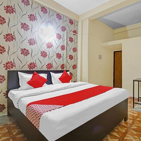 Capital O 85877 Hotel Red N Blue Bhopal Exterior foto