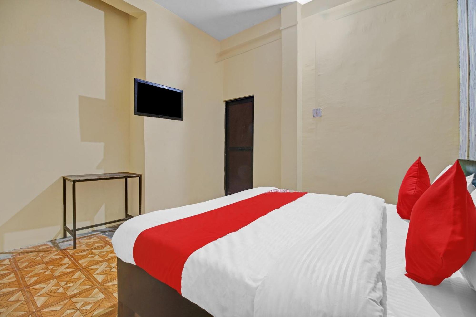 Capital O 85877 Hotel Red N Blue Bhopal Exterior foto