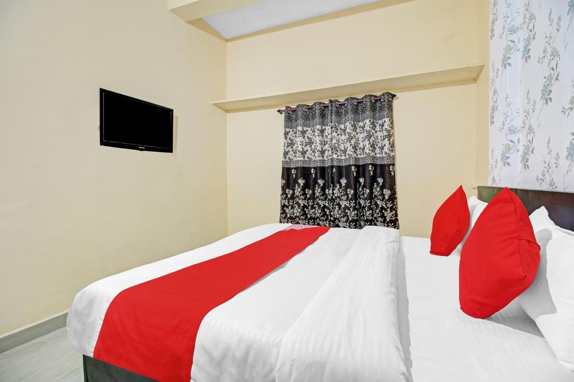 Capital O 85877 Hotel Red N Blue Bhopal Exterior foto