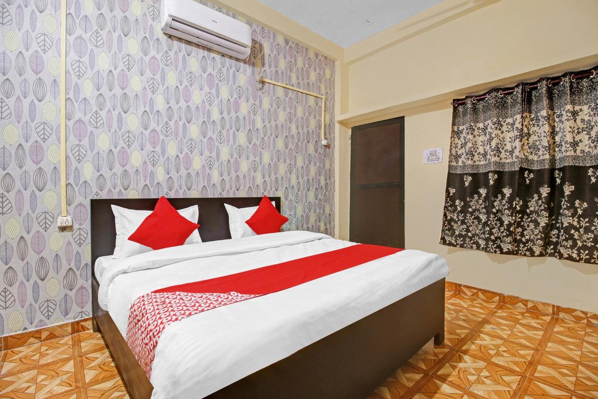Capital O 85877 Hotel Red N Blue Bhopal Exterior foto